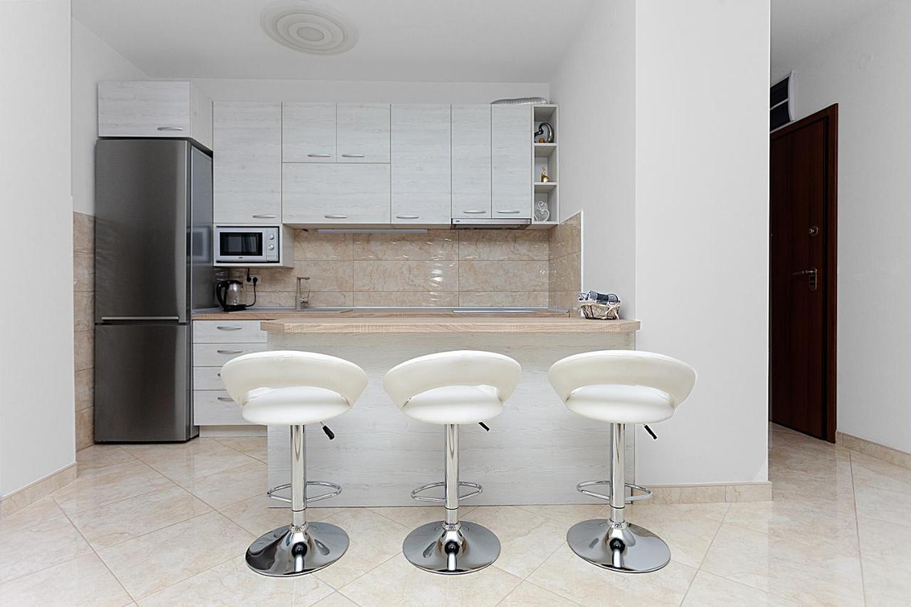 Three Bedroom Spacious Apartment Anatolia Budva Luaran gambar