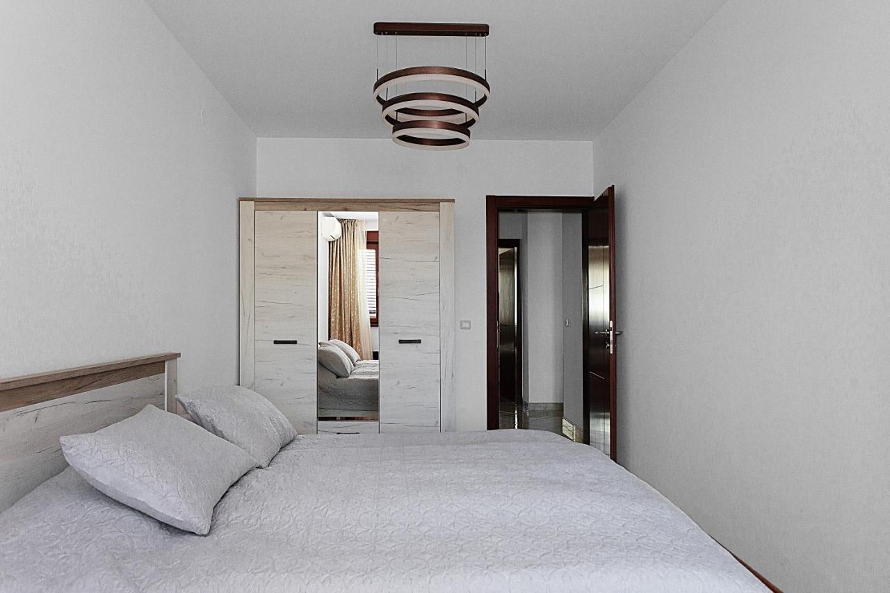 Three Bedroom Spacious Apartment Anatolia Budva Luaran gambar